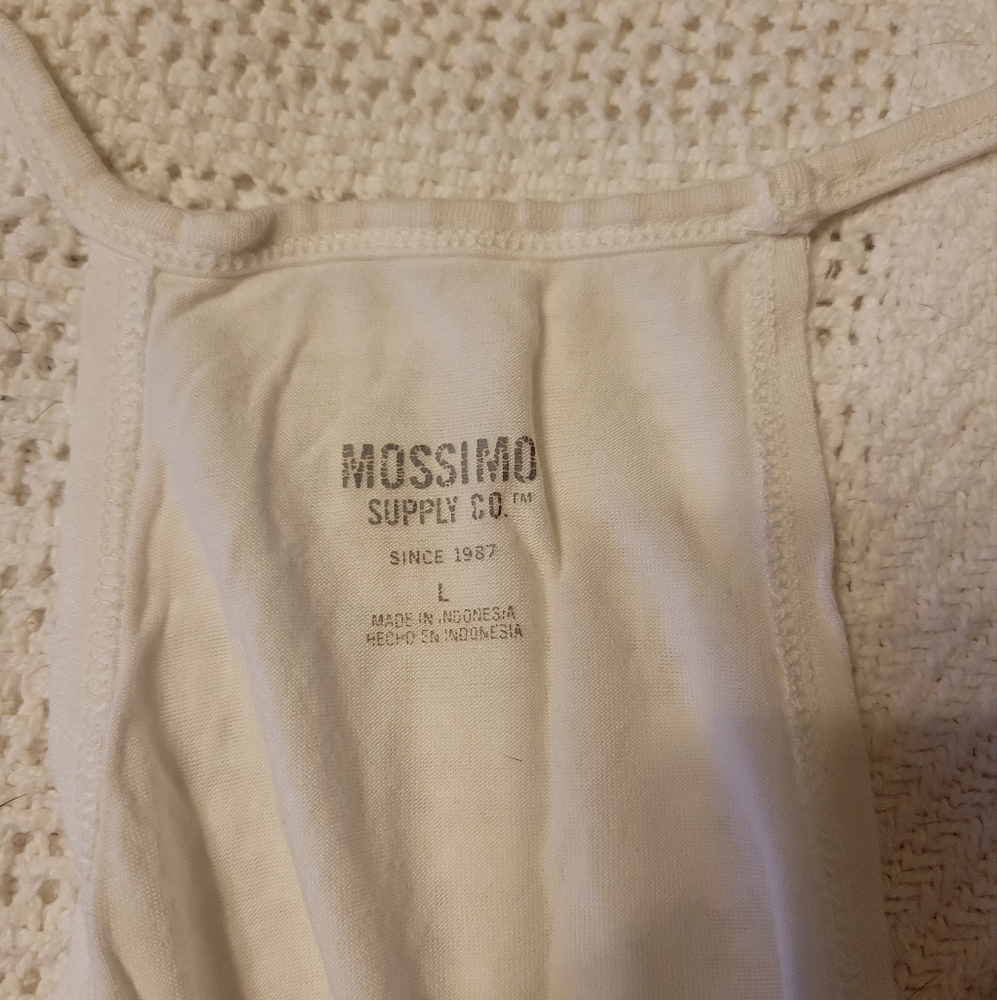 MOSSIMO WHITE FLOWY TANK TOP